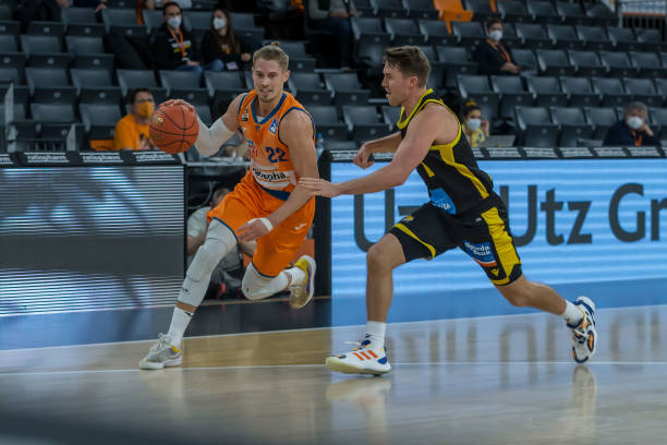 贝蒂斯在西 贝蒂斯在西