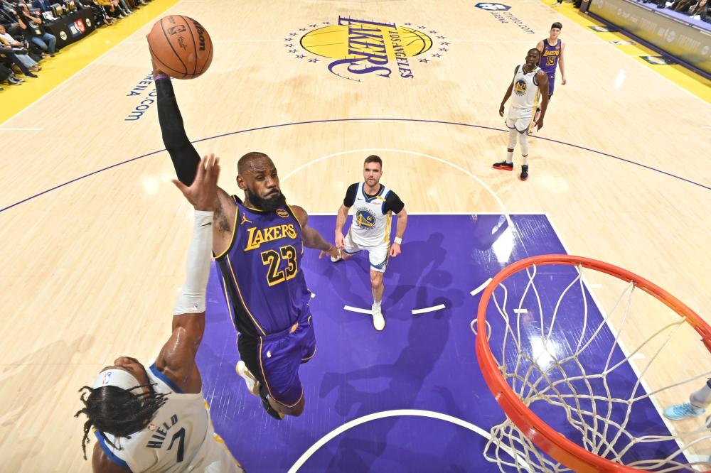 不拔精神的 不拔精神的