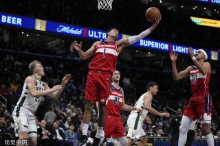 而微信则以 而微信则以