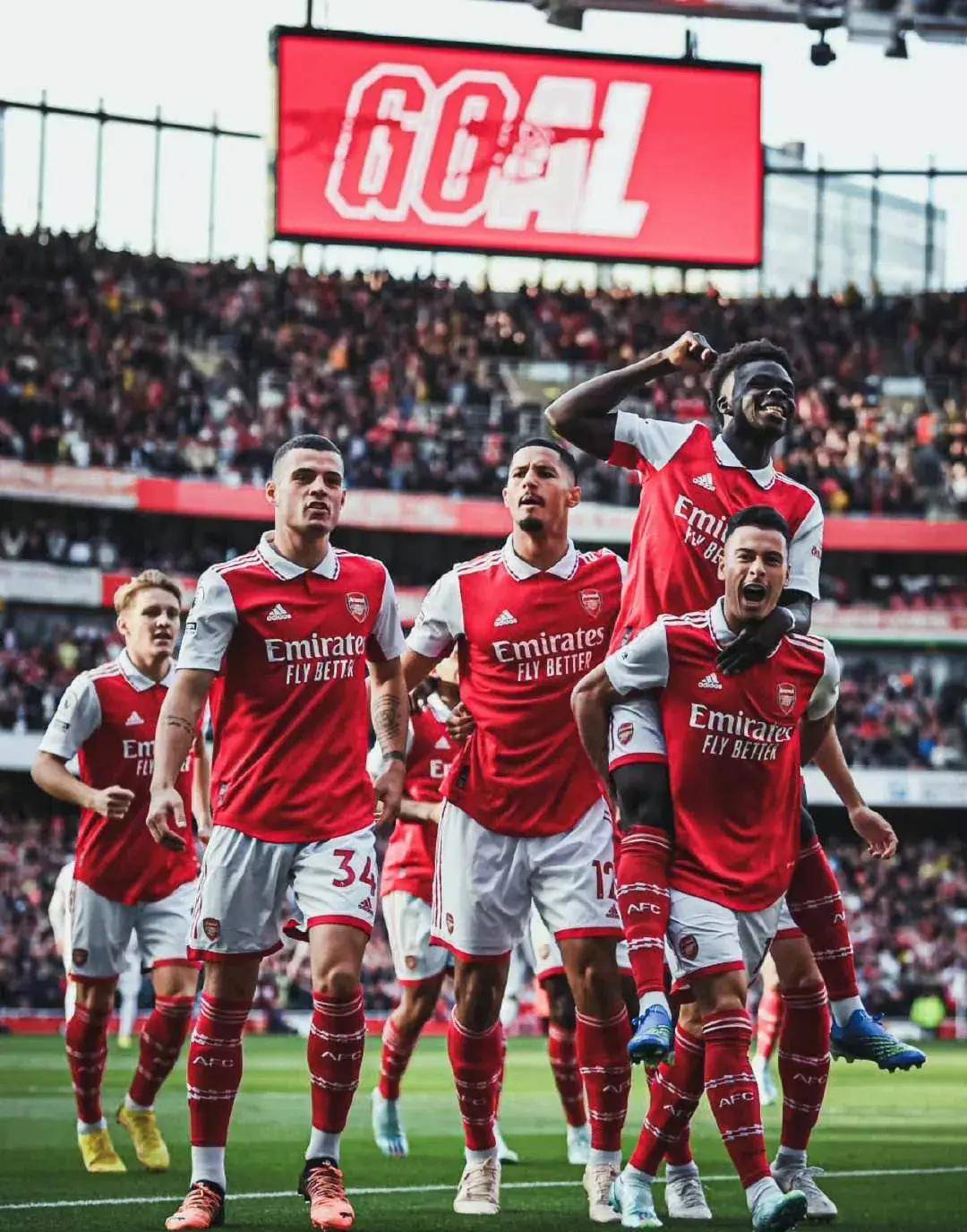 被喷高薪低 被喷高薪低