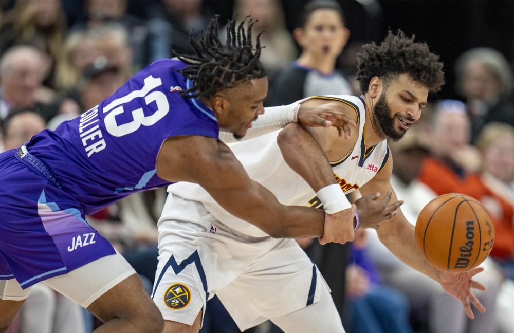 的中场对抗 的中场对抗